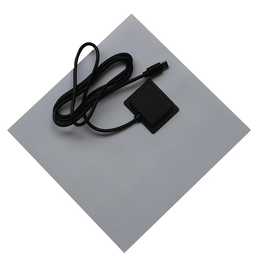 4W 4W USB-C solar panel — panel rear and cable outlet