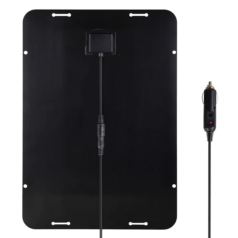 Rear panel with vehicle-plug connection lead