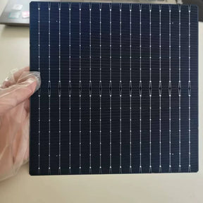 182mm x 183mm N-Type TOPCon solar cell front view