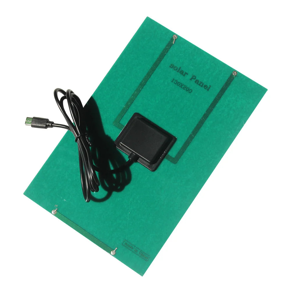 4.2W 4.2W 12V solar panel — green rear with USB-C cable