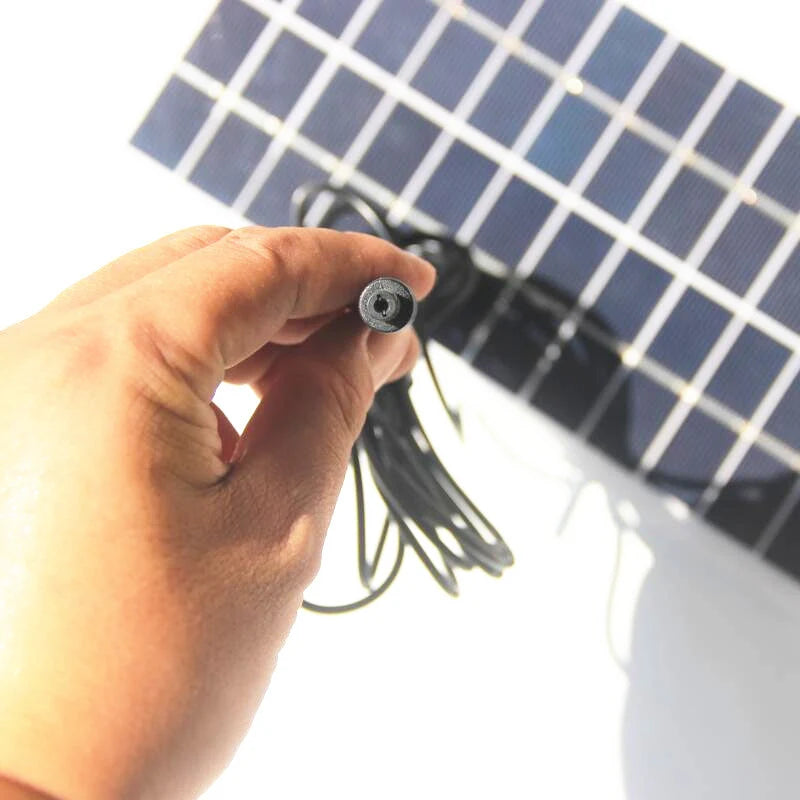 5W 5W solar panel — DC connector close-up
